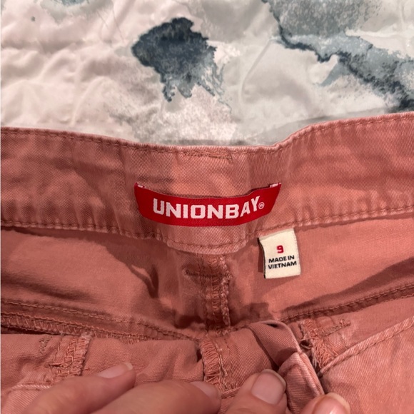 Unionbay Salmon Shorts, Sz 9 - Picture 3 of 3